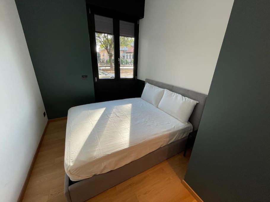 Bnb Capital Milano Central Station - Black Exterior foto